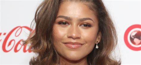 zendaya boobs|Zendaya In Braless Dress Congratulated For Gaining Weight